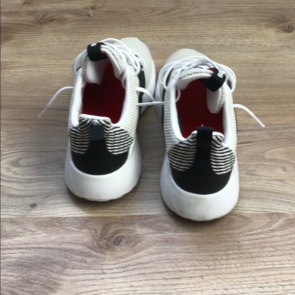 Adidas Shoes - Picture 4 of 6